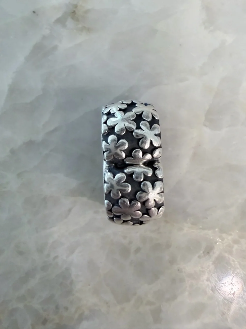 Pandora Bracelet Flower Clip - Picture 3 of 4
